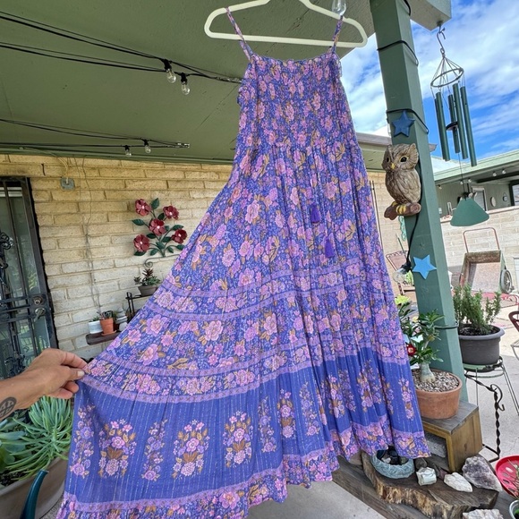 SPELL & THE GYPSY JUNIPER SHIRRED MIDI DRESS - SMALL - Picture 4 of 4
